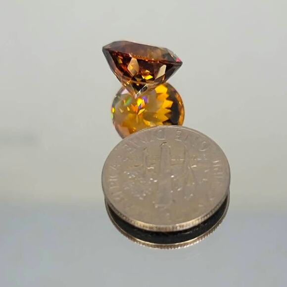 10+ Carat Flawless Round Honey Zircon!! - Picture 14 of 15